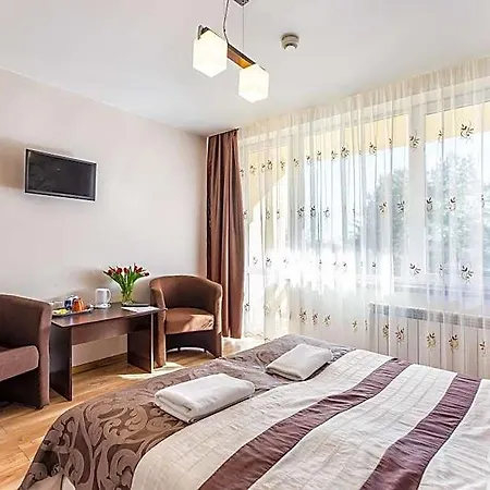 酒店 Hotel Dobczyce 3*